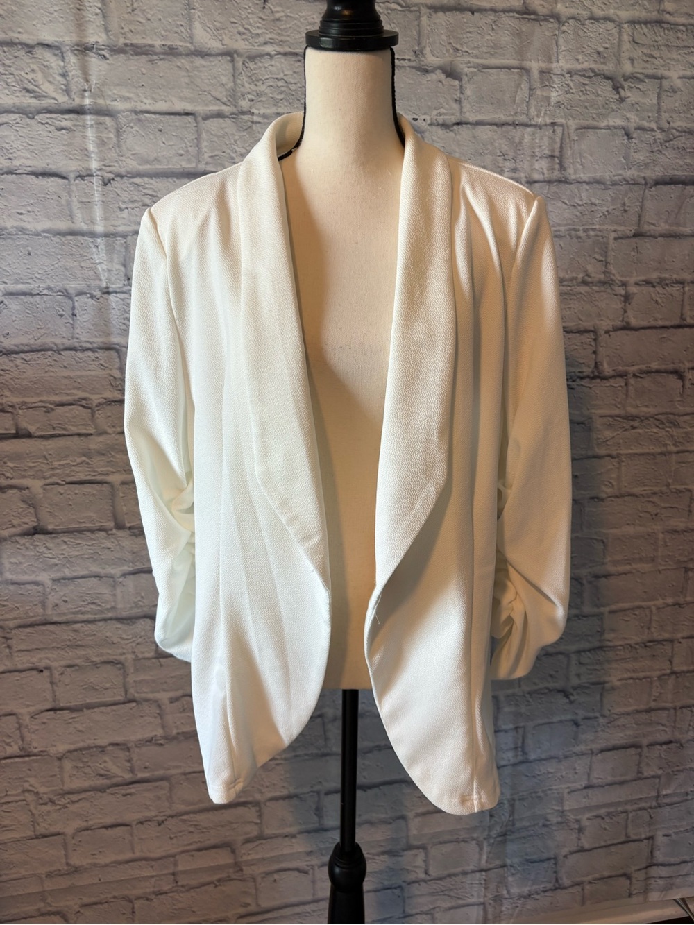 SHEIN White Blazer